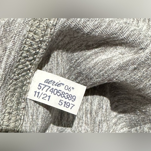 Offline by Aerie: 🌟Like New🌟 Women’s Bike Shorts- Size Large - Picture 8 of 8